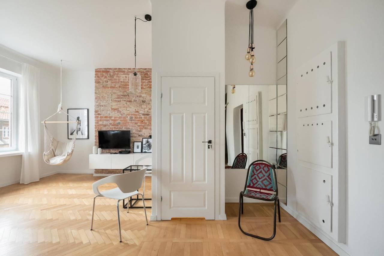 Old Town Basilisk Apartment وارسو المظهر الخارجي الصورة