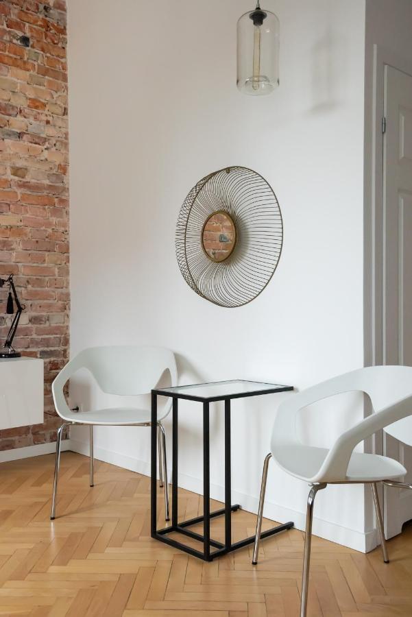 Old Town Basilisk Apartment وارسو المظهر الخارجي الصورة